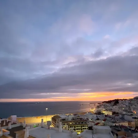 Fantastic View Over The Sea شقة