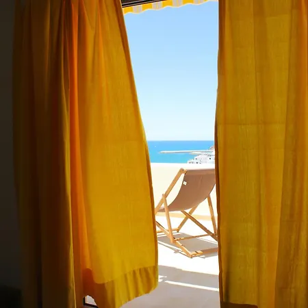 Apartment Fantastic View Over The Sea
